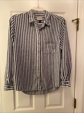 Striped oversized  Button-Down Shirt - Classic Casual
